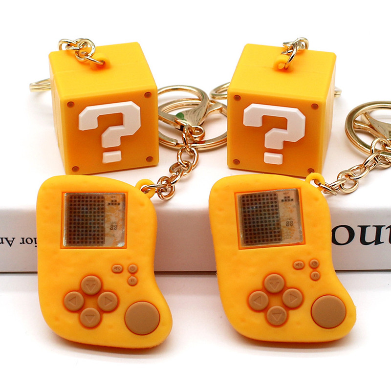 Creative Simulation Question M - огляд і ціна Gaming Console Keychain